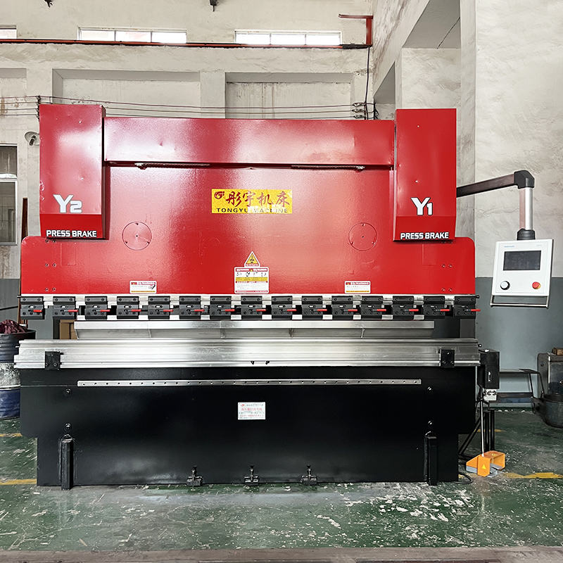 200T * 3200 CNC bending machine